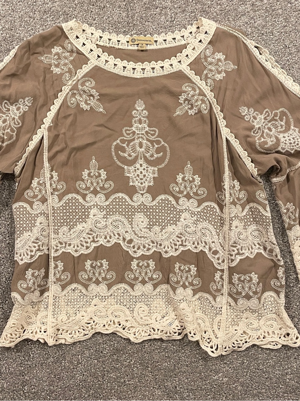 Democracy Bell Sleeve Boho Tan Tunic with Cream Crocheted Lace Embroidery Sz XL